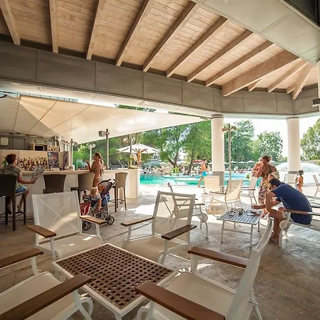 리조트 Ethra Reserve Alborea 카스텔라네타 마리나