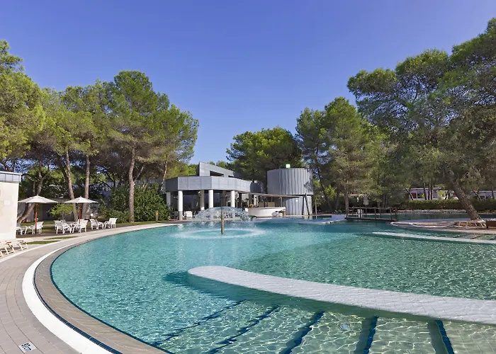 Курортный комплекс Ethra Reserve Alborea Кастелланета-Марина