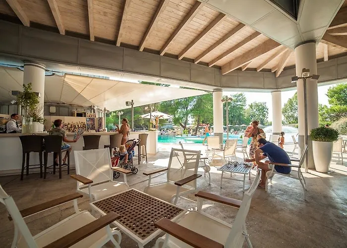 Курортный комплекс Ethra Reserve Alborea Кастелланета-Марина